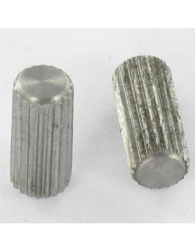 1 x Rod XC 18PB Steel KNURLING RIGHT 6X14