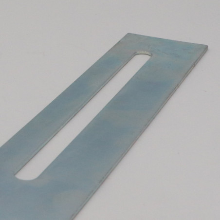 1 x Mounting plate ASSEMBLY 50X320X2 Zinc Plated