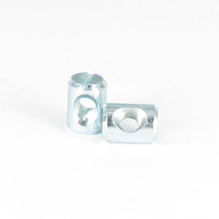 1 x Barrel nut 15X17 M8 CENTER Zinc Plated