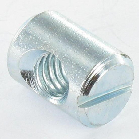 1 x Barrel nut 10X14 M6 CENTER Zinc Plated